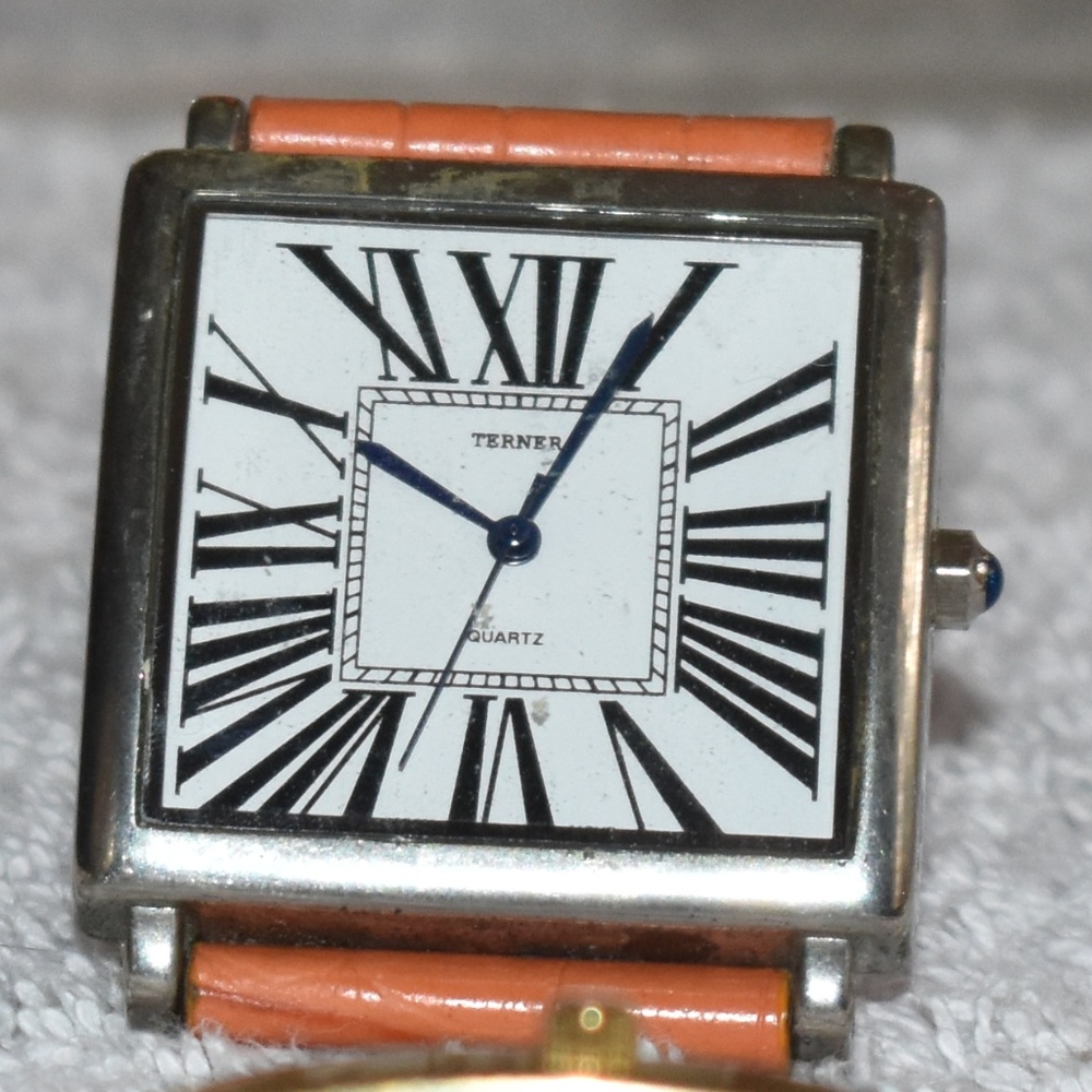 Pair of VTG Bijoux Terner Roman Numeral Watches - Picture 3 of 8
